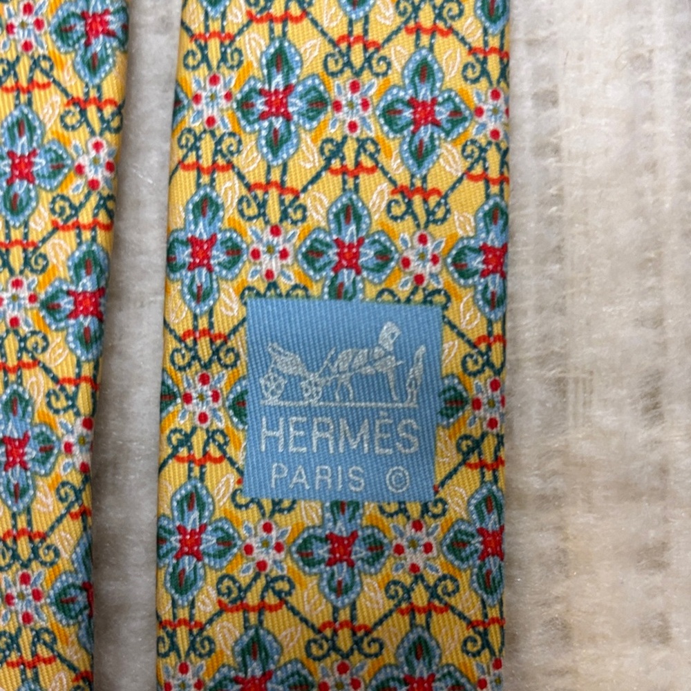 Hermes Paris Elegant Multicolor Patterned  Silk Tie Yellow Blue - Picture 4 of 6